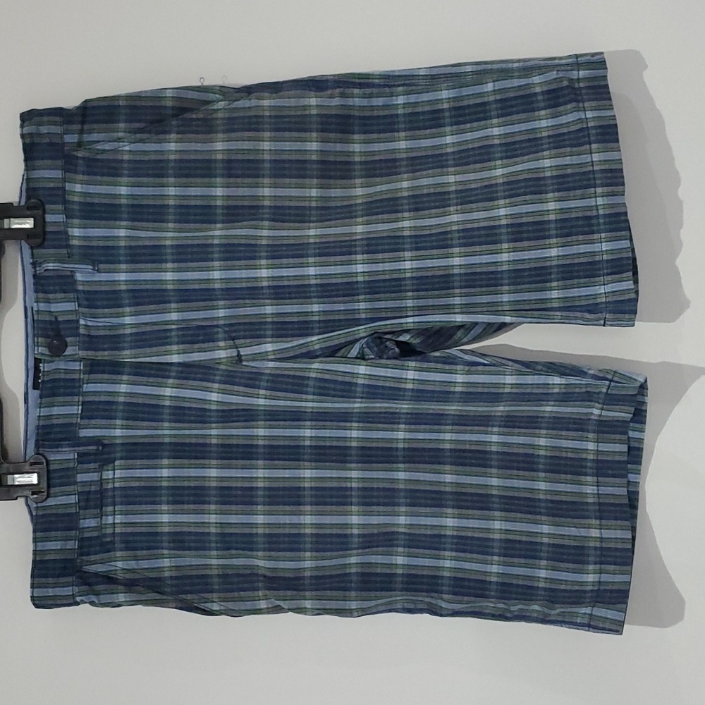 Kenneth Cole Blue/Green Plaid Cotton 4 pocket flat front shorts size 32